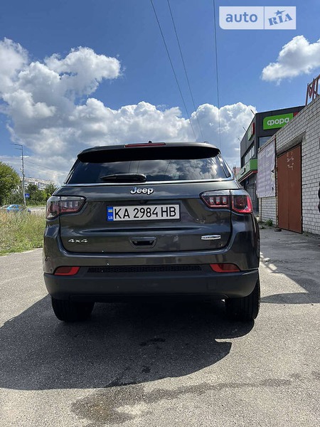 Jeep Compass 2018  випуску Київ з двигуном 2.4 л бензин позашляховик автомат за 18000 долл. 