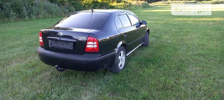 Skoda Octavia 2005  випуску Черкаси з двигуном 2 л  хэтчбек  за 5700 долл. 