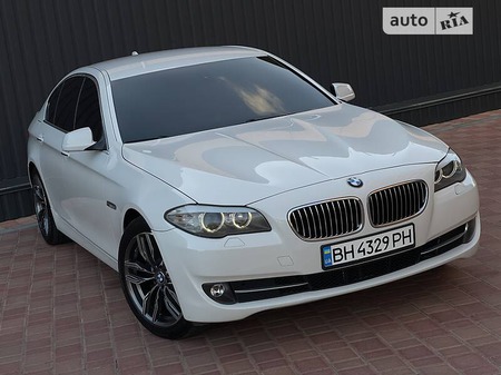 BMW 523 2011  випуску Одеса з двигуном 0 л бензин седан автомат за 14900 долл. 