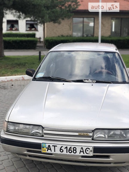 Mazda 626 1987  випуску Івано-Франківськ з двигуном 2 л бензин седан механіка за 1200 долл. 