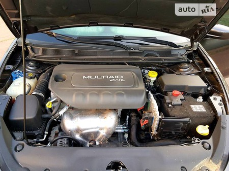 Dodge Dart 2014  випуску Чернігів з двигуном 2.4 л бензин седан автомат за 8999 долл. 