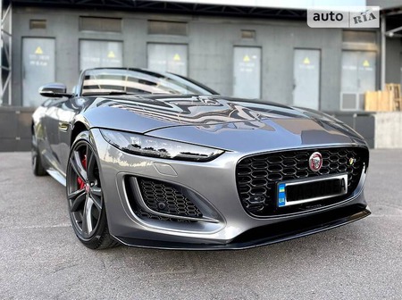 Jaguar F-Type 2021  випуску Київ з двигуном 5 л бензин кабріолет автомат за 98500 долл. 