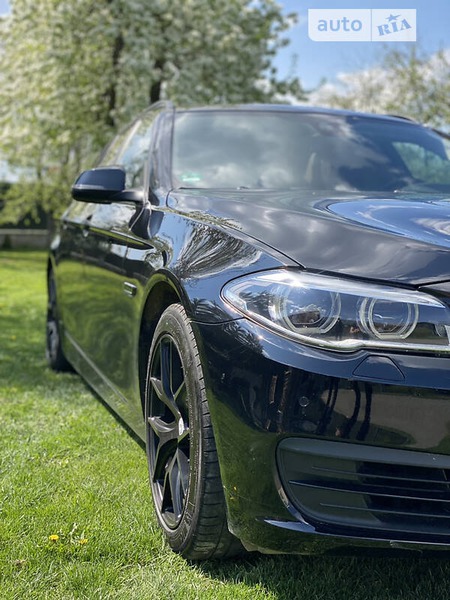 BMW 525 2015  випуску Тернопіль з двигуном 2 л дизель універсал автомат за 23500 долл. 