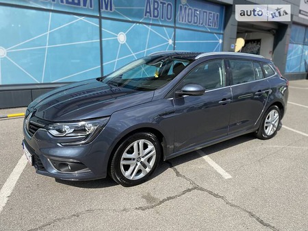 Renault Megane 2018  випуску Полтава з двигуном 1.5 л дизель універсал механіка за 13600 долл. 