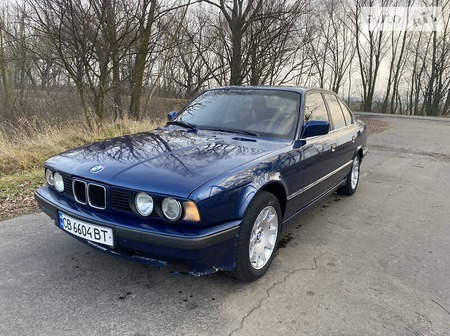 BMW 525 1991  випуску Чернігів з двигуном 2.5 л  седан механіка за 3200 долл. 