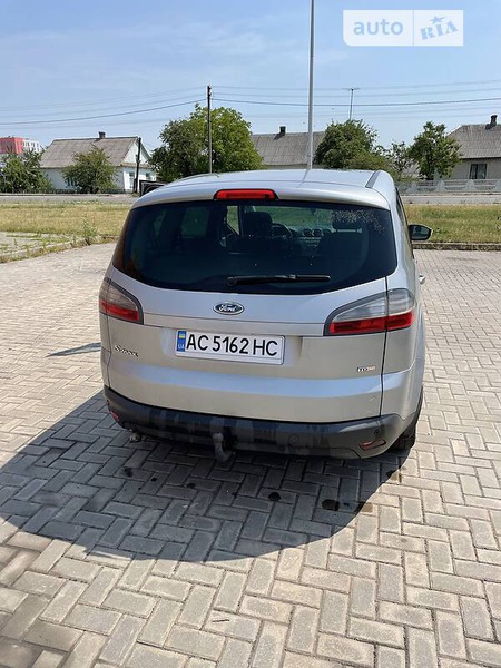 Ford S-Max 2006  випуску Луцьк з двигуном 2 л дизель мінівен механіка за 5650 долл. 