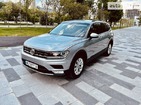 Volkswagen Tiguan 2019 Дніпро 2 л  позашляховик автомат к.п.