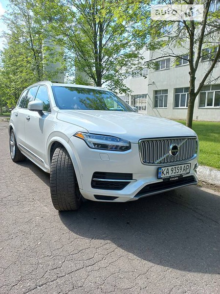 Volvo XC90 2017  випуску Львів з двигуном 2 л гібрид позашляховик автомат за 49000 долл. 