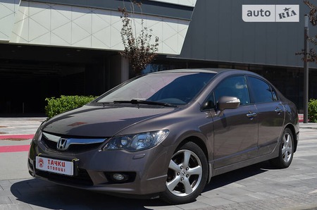 Honda Civic 2010  випуску Київ з двигуном 1.8 л бензин седан автомат за 7900 долл. 