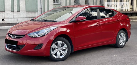 Hyundai Elantra 2013  випуску Дніпро з двигуном 1.6 л бензин седан механіка за 11700 долл. 