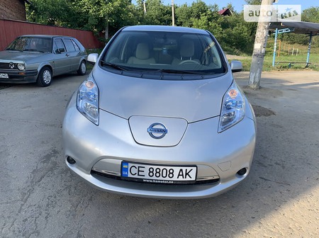 Nissan Leaf 2012  випуску Чернівці з двигуном 0 л електро хэтчбек автомат за 10800 долл. 