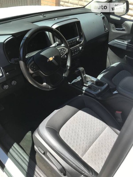 Chevrolet Colorado 2018  випуску Запоріжжя з двигуном 0 л бензин пікап автомат за 30000 долл. 