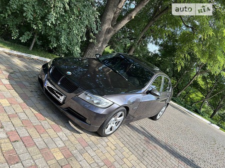 BMW 325 2005  випуску Одеса з двигуном 2.5 л бензин седан автомат за 9200 долл. 