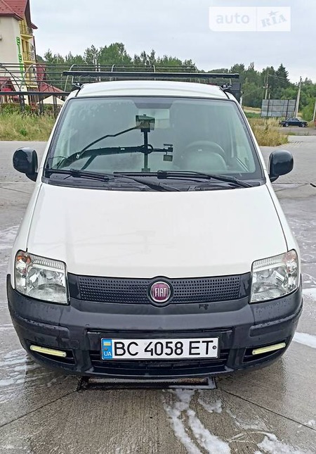 Fiat Panda 2011  випуску Львів з двигуном 1.2 л бензин хэтчбек механіка за 4100 долл. 