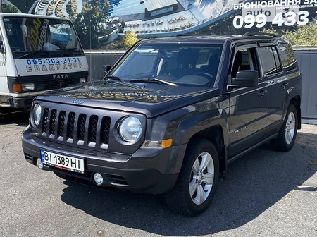 Jeep Patriot 2016  випуску Полтава з двигуном 2.4 л бензин позашляховик автомат за 12700 долл. 