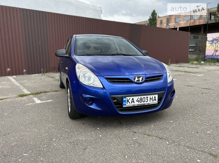 Hyundai i20 2009  випуску Київ з двигуном 1.2 л  хэтчбек механіка за 4300 долл. 