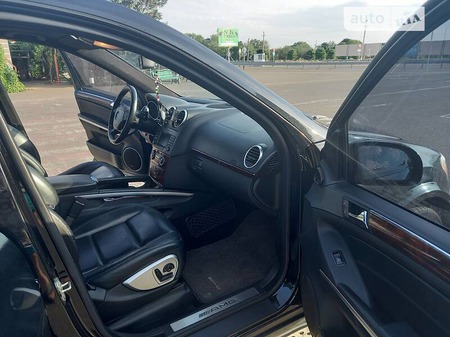 Mercedes-Benz ML 63 AMG 2007  випуску Одеса з двигуном 6.3 л  позашляховик автомат за 13000 долл. 