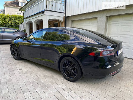 Tesla S 2014  випуску Київ з двигуном 0 л електро седан автомат за 29500 долл. 