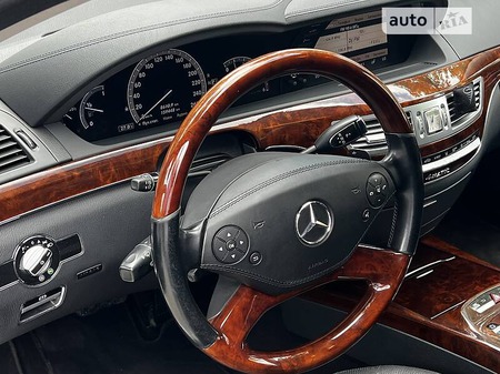 Mercedes-Benz S 350 2009  випуску Одеса з двигуном 3 л дизель седан автомат за 19700 долл. 