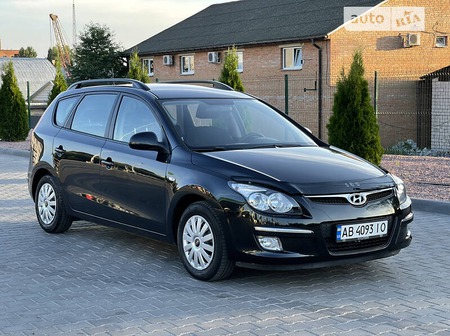Hyundai i30 2009  випуску Вінниця з двигуном 1.6 л дизель універсал механіка за 5699 долл. 