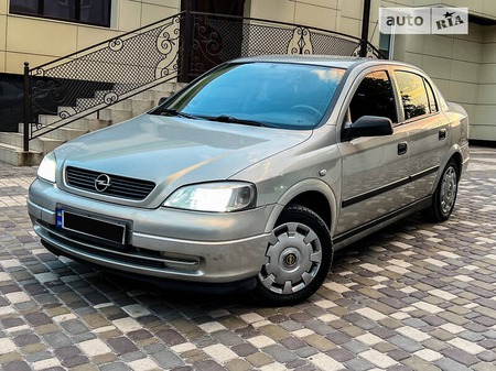 Opel Astra 2007  випуску Дніпро з двигуном 1.4 л  седан механіка за 3700 долл. 