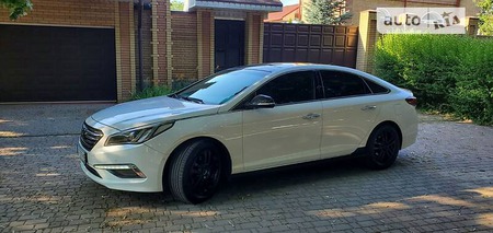 Hyundai Sonata 2014  випуску Харків з двигуном 2 л газ седан автомат за 12000 долл. 