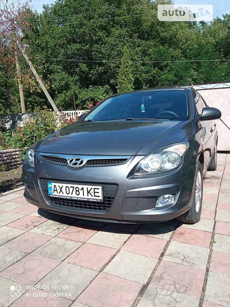 Hyundai i30 2009  випуску Харків з двигуном 1.4 л бензин хэтчбек механіка за 6000 долл. 