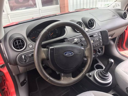 Ford Fiesta 2003  випуску Рівне з двигуном 1.4 л бензин купе автомат за 3700 долл. 