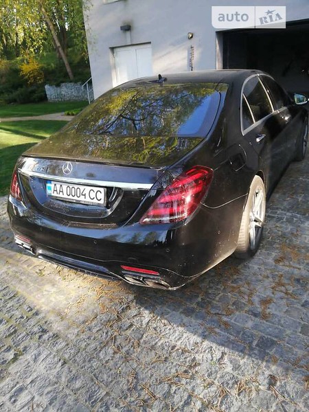 Mercedes-Benz S 63 AMG 2014  випуску Київ з двигуном 5.5 л бензин седан  за 70000 долл. 