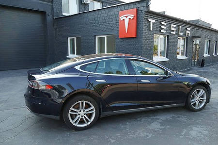 Tesla S 2013  випуску Київ з двигуном 0 л електро ліфтбек автомат за 31000 долл. 