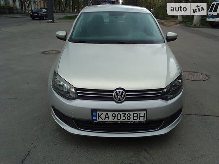 Volkswagen Polo 2013  випуску Київ з двигуном 1.6 л  седан механіка за 6700 долл. 