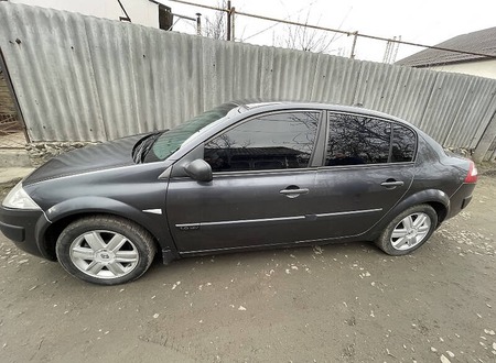 Renault Megane 2004  випуску Одеса з двигуном 1.6 л бензин седан механіка за 4000 долл. 