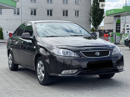 Daewoo Gentra 2018  випуску Київ з двигуном 1.5 л  седан механіка за 4300 долл. 