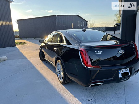 Cadillac XTS 2019  випуску Київ з двигуном 3.6 л бензин седан автомат за 19500 долл. 