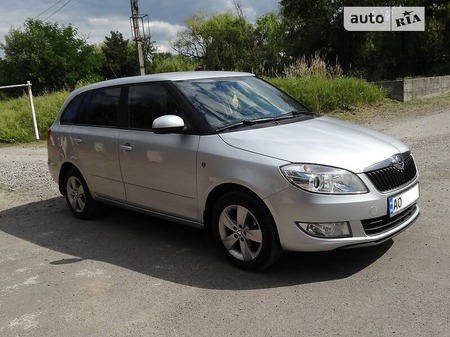 Skoda Fabia 2014  випуску Ужгород з двигуном 1.6 л дизель універсал механіка за 7400 долл. 