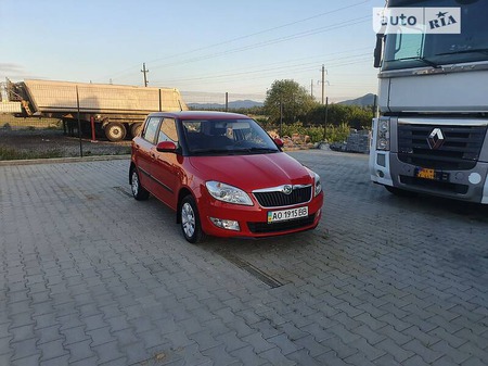 Skoda Fabia 2012  випуску Ужгород з двигуном 1.4 л бензин хэтчбек механіка за 6800 долл. 