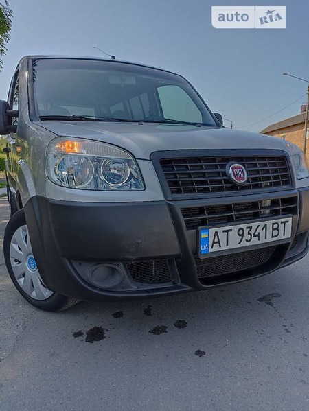 Fiat Doblo 2013  випуску Львів з двигуном 1.4 л  мінівен механіка за 6799 долл. 