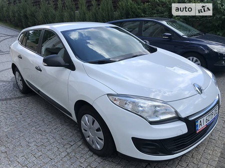 Renault Megane 2013  випуску Київ з двигуном 1.6 л дизель універсал механіка за 7900 долл. 