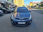 Hyundai i20 2011 Киев 1.4 л  хэтчбек автомат к.п.