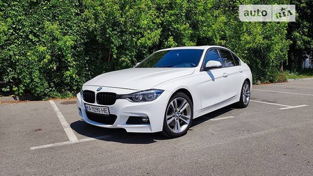 BMW 340 2016  випуску Київ з двигуном 3 л бензин седан автомат за 32400 долл. 