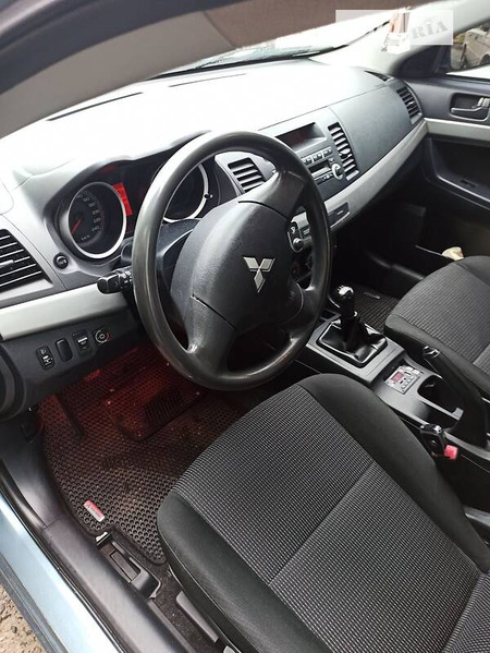 Mitsubishi Lancer 2008  випуску Дніпро з двигуном 1.5 л  седан механіка за 8000 долл. 