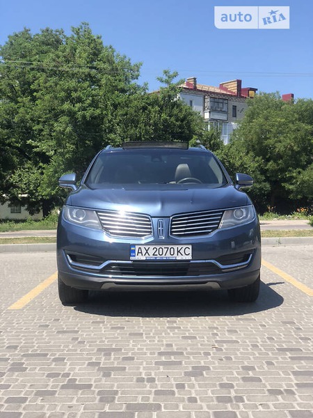 Lincoln MKX 2018  випуску Кропивницький з двигуном 3.7 л бензин позашляховик автомат за 22900 долл. 