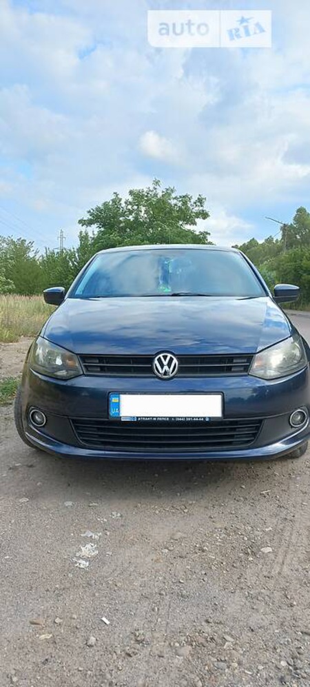 Volkswagen Polo 2012  випуску Івано-Франківськ з двигуном 1.6 л  універсал механіка за 5900 долл. 