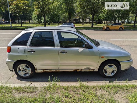 Seat Ibiza 1994  випуску Київ з двигуном 1.3 л бензин хэтчбек  за 650 долл. 