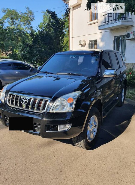 Toyota Land Cruiser Prado 2005  випуску Одеса з двигуном 4 л бензин позашляховик автомат за 14300 долл. 