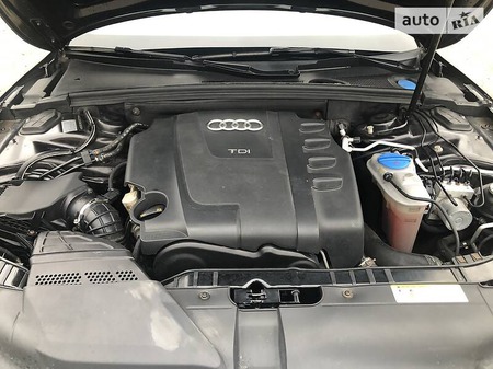 Audi A5 2011  випуску Чернівці з двигуном 2 л дизель хэтчбек механіка за 14400 долл. 