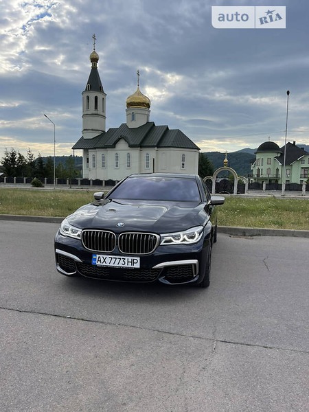 BMW 760 2017  випуску Харків з двигуном 6.6 л бензин седан автомат за 55000 долл. 