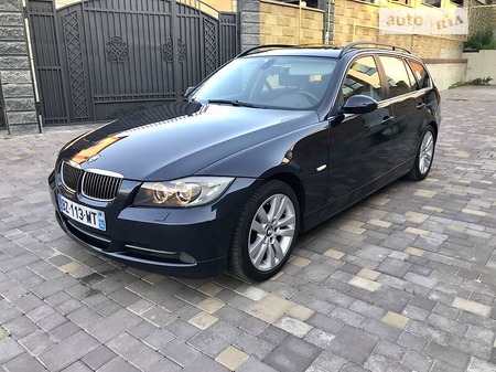 BMW 330 2008  випуску Рівне з двигуном 3 л дизель універсал автомат за 8499 долл. 