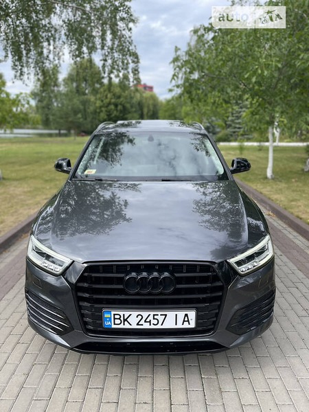 Audi Q3 2017  випуску Рівне з двигуном 2 л бензин позашляховик автомат за 21900 долл. 