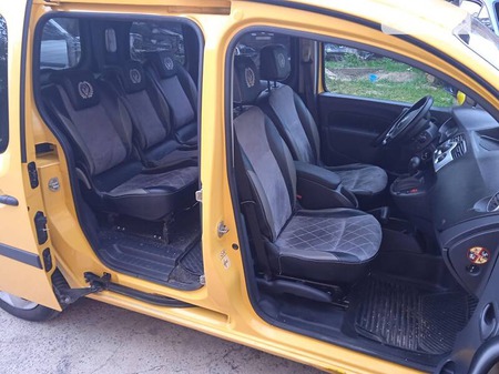 Renault Kangoo 2012  випуску Хмельницький з двигуном 0 л електро мінівен  за 8900 долл. 